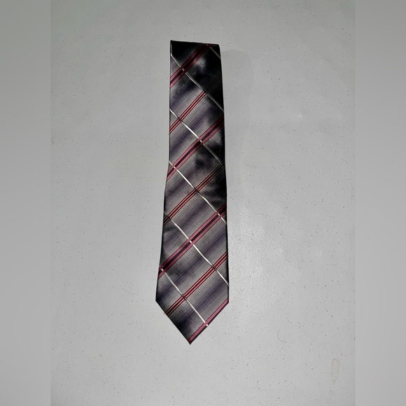 NWOT Van Heusen Plaid Tie - Picture 1 of 5